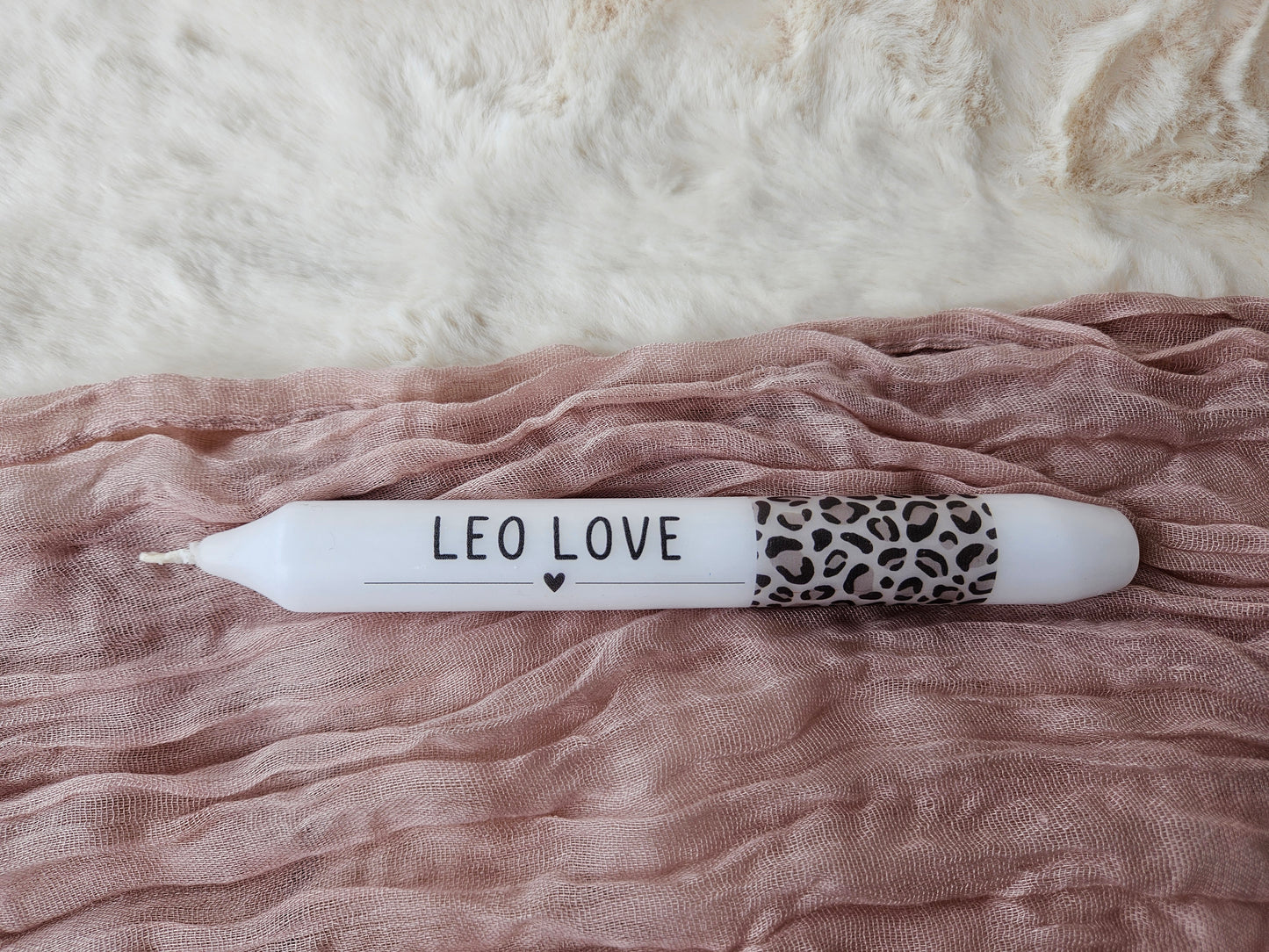 Stabkerzen mit Leo-Design