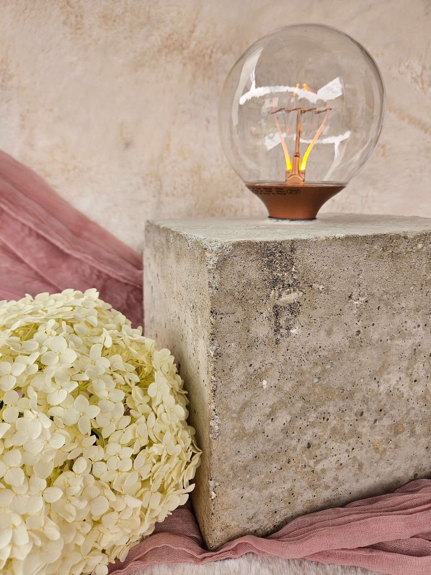 Tischleuchte "Würfel" | Beton Lampe