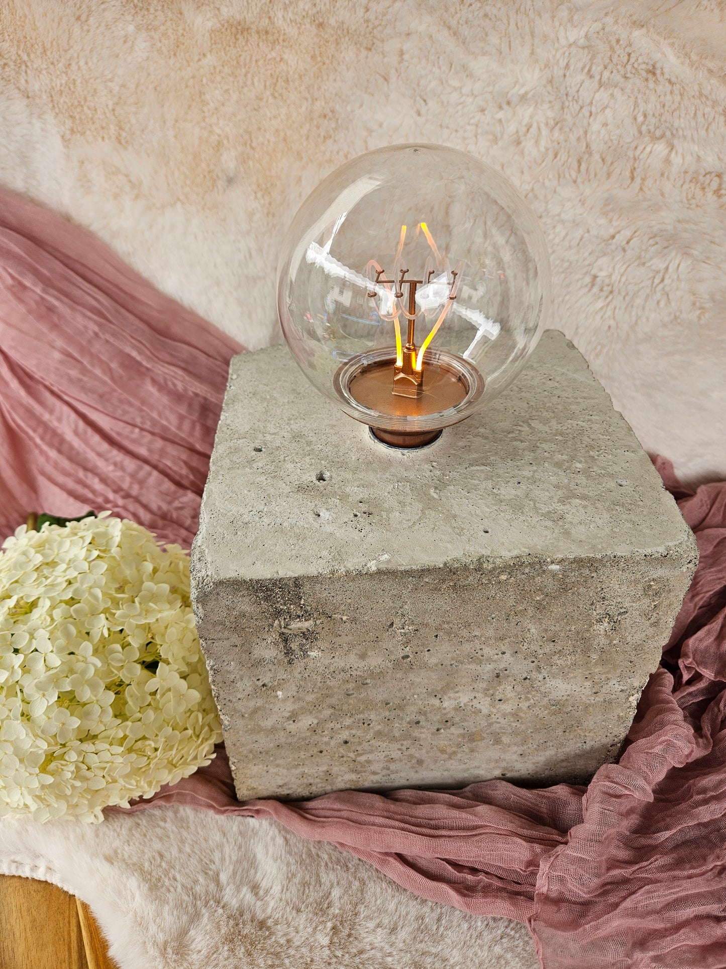 Tischleuchte "Würfel" | Beton Lampe